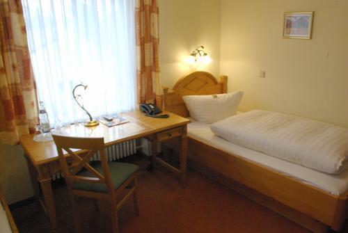 Hotel Am Suedring Memmingen Quarto foto